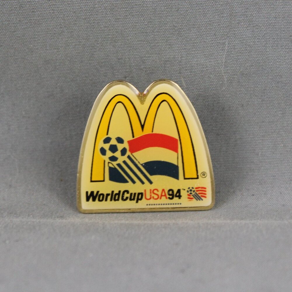 1994 World Cup of Soccer Pin - Team Netherlands McDonalds Promo - Celluloid Pin